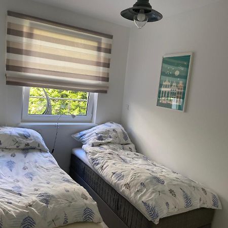 Apartament Bialy W Rewalu Exterior photo